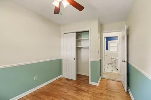 Bedroom - 124 River Park Dr, Marshall, MI 49068 photo 3 of 5