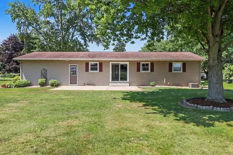 Exterior - 124 River Park Dr, Marshall, MI 49068 photo 8 of 10
