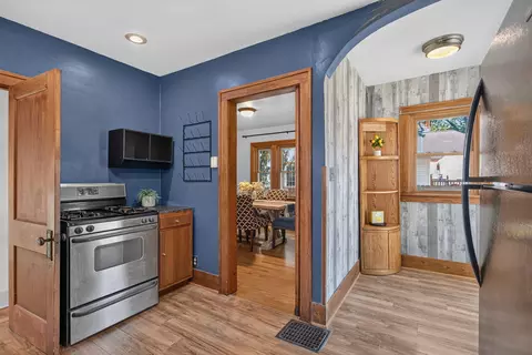 Entry Way - 110 N Durand St, Jackson, MI 49202 photo 2 of 12