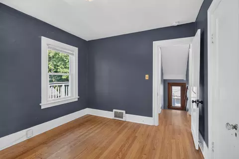Bedroom - 110 N Durand St, Jackson, MI 49202 photo 10 of 12