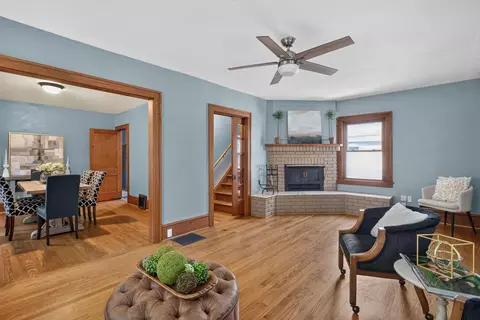 Living - 110 N Durand St, Jackson, MI 49202 photo 3 of 5