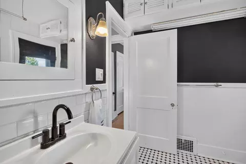 Bath - 110 N Durand St, Jackson, MI 49202 photo 4 of 5