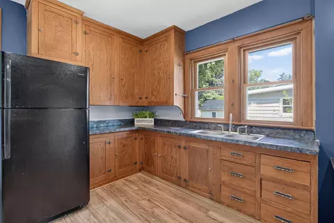 Kitchen - 110 N Durand St, Jackson, MI 49202 photo 3 of 4