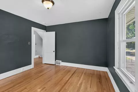 Bedroom - 110 N Durand St, Jackson, MI 49202 photo 8 of 12