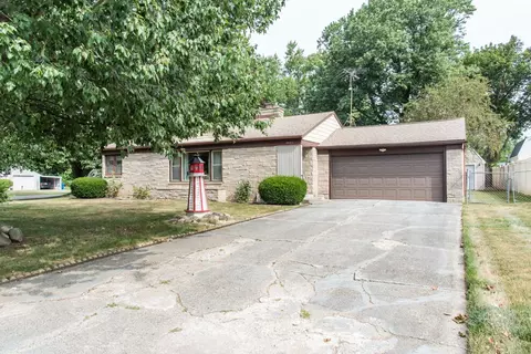 1805 Golfview Ave, Kalamazoo, MI 49001