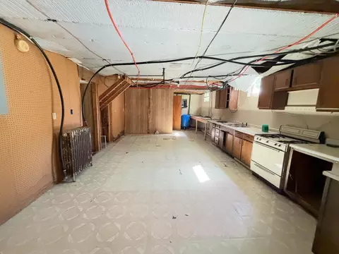 Kitchen - 3810 W 72nd St, Newaygo, MI 49337 photo 5 of 5