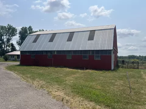 Exterior - 3810 W 72nd St, Newaygo, MI 49337 photo 9 of 13