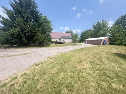 Exterior - 3810 W 72nd St, Newaygo, MI 49337 photo 7 of 13