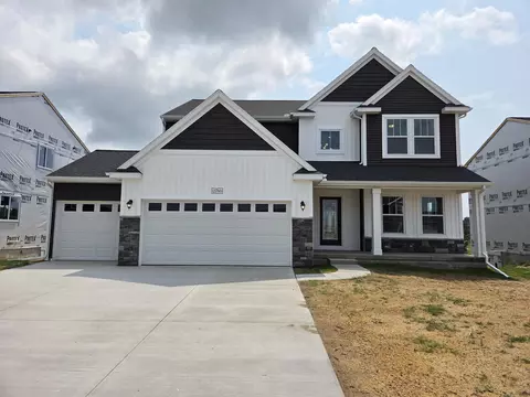 13760 Oasis Ave, Holland, MI 49424