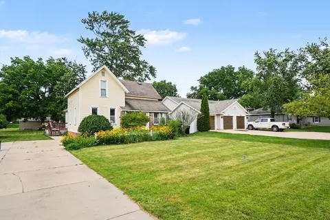 4071 Ivanrest Ave SW, Grandville, MI 49418