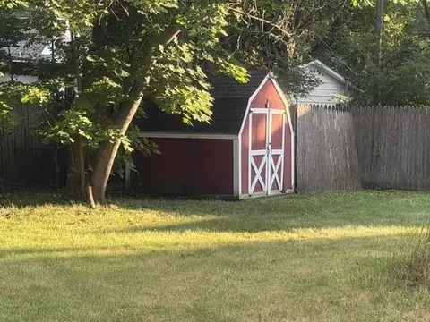Exterior - 28 W Post St, Newaygo, MI 49337 photo 3 of 4