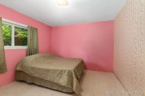 Bedroom - 4547 Wellman Rd, Parma, MI 49269 photo 6 of 6