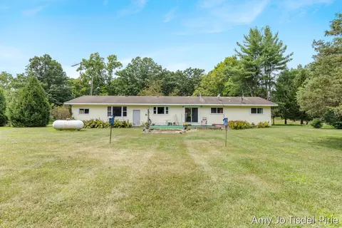 Exterior - 4547 Wellman Rd, Parma, MI 49269 photo 4 of 6