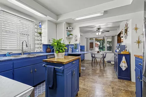 Kitchen - 216 Hampton Rd, Benton Harbor, MI 49022 photo 1 of 3