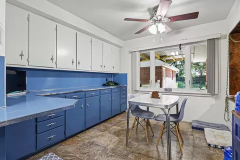 Kitchen - 216 Hampton Rd, Benton Harbor, MI 49022 photo 3 of 3