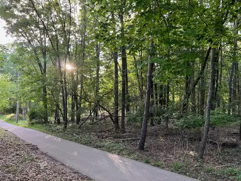6761 Burton St SE, Grand Rapids, MI 49546