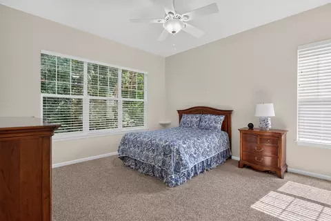 Bedroom - 803 E Barrington Cir, Jackson, MI 49203 photo 4 of 6