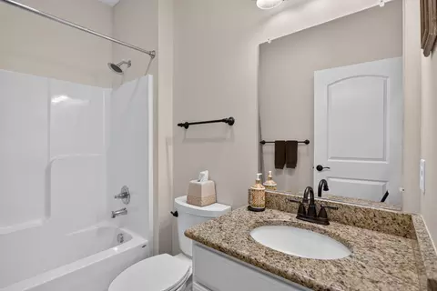 Bath - 803 E Barrington Cir, Jackson, MI 49203 photo 1 of 4
