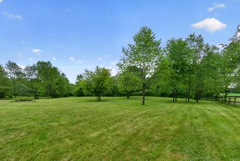 Exterior - 15510 Davis Dr, Addison, MI 49220 photo 12 of 14