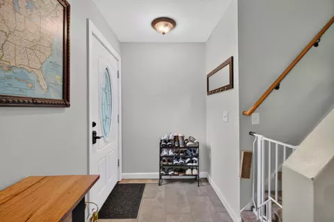 Entry Way - 15510 Davis Dr, Addison, MI 49220 photo 1 of 3