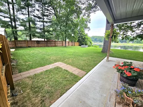 Exterior - 67003 Oxbow Dr, Constantine, MI 49042 photo 5 of 14