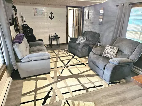 Living - 67003 Oxbow Dr, Constantine, MI 49042 photo 4 of 4
