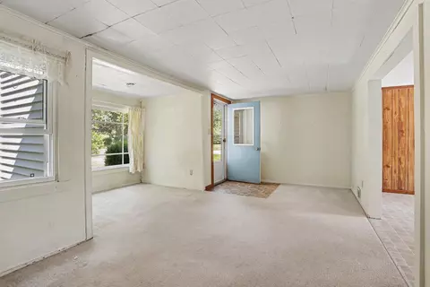 15 4th St, Plainwell, MI 49080 photo 2