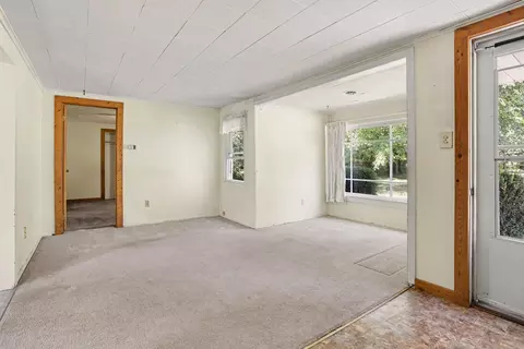 15 4th St, Plainwell, MI 49080 photo 4