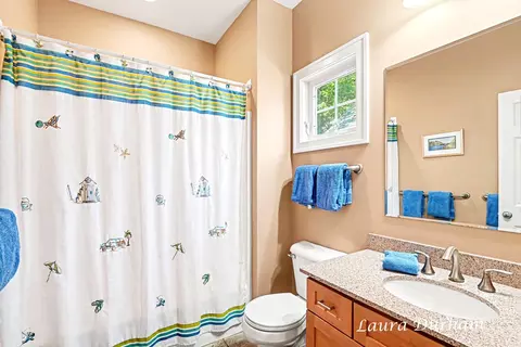 Bath - 6925 2nd St, Douglas, MI 49406 photo 4 of 4
