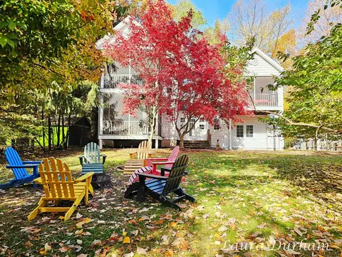 Exterior - 6925 2nd St, Douglas, MI 49406 photo 9 of 11