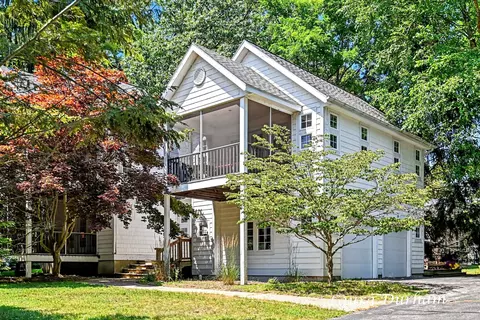Exterior - 6925 2nd St, Douglas, MI 49406 photo 10 of 11