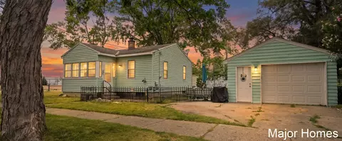 3990 Buchanan Ave SW, Wyoming, MI 49548
