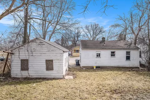 Exterior - 933 E Foss Ave, Flint, MI 48505 photo 2 of 2