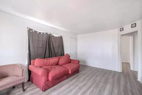 Living - 933 E Foss Ave, Flint, MI 48505 photo 1 of 3