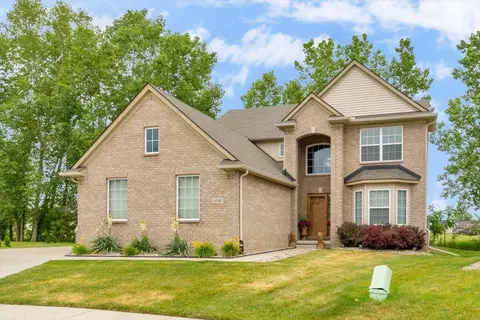 6141 Inverness Dr, Romulus, MI 48174 photo 2