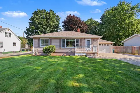 234 Randall Rd, Muskegon, MI 49441
