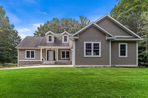 11981 Morel Rd, Grand Haven, MI 49417