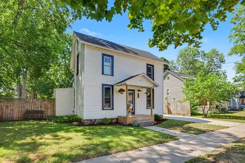 Exterior - 217 E Liberty St, Belding, MI 48809 photo 2 of 7