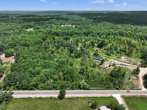 17290 Pierce Rd, Stanwood, MI 49346