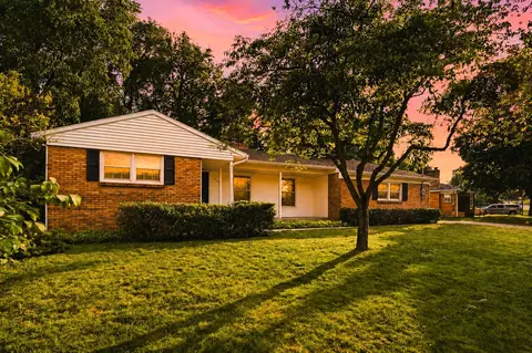 3501 Newcastle Dr SE, Grand Rapids, MI 49508
