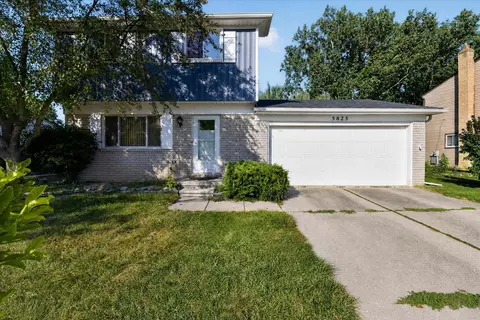 5825 Huntington Ave, Ypsilanti, MI 48197