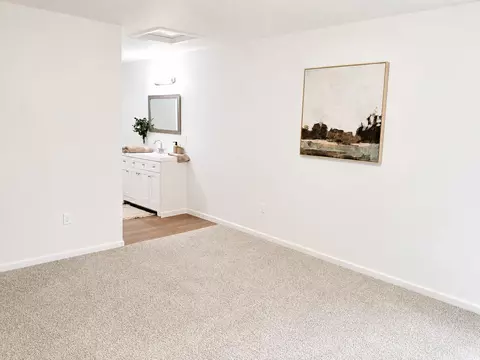 Bedroom - 412 4th Ave, Three Rivers, MI 49093 photo 2 of 2