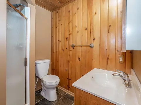 Bath - 1053 2nd Division St, Plainwell, MI 49080 photo 2 of 2