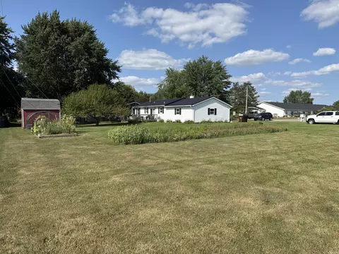 Exterior - 460 3rd St, Sunfield, MI 48890 photo 5 of 5