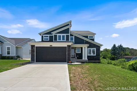 8355 Brickley St SE, Byron Center, MI 49315