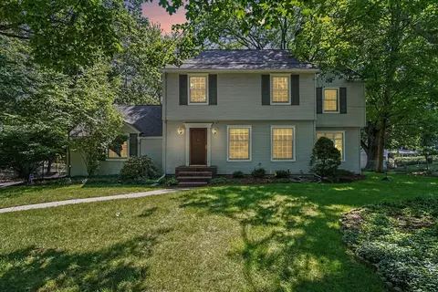 1110 Oakleigh Ave NW, Grand Rapids, MI 49504