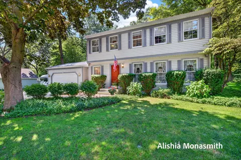 16275 Pine Hollow Ave, Spring Lake, MI 49456