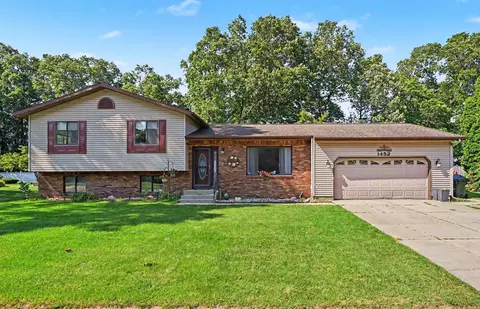 1452 Adams Ave, Muskegon, MI 49442