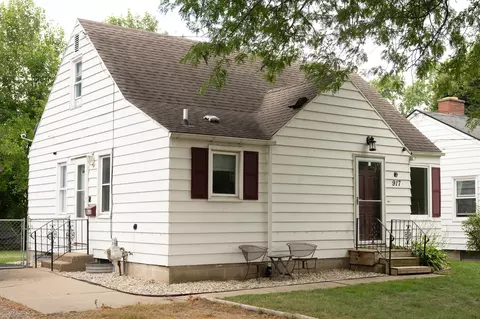 917 Clearview St, Kalamazoo, MI 49048