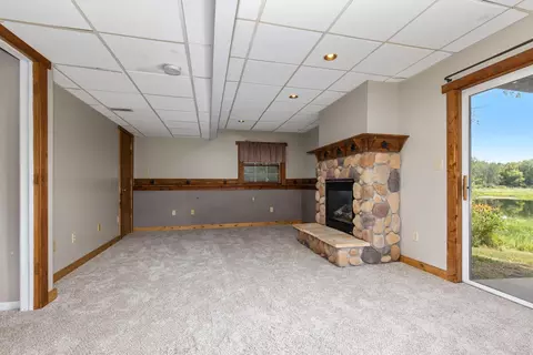 Living - 5265 Belding Rd, Belding, MI 48809 photo 6 of 7